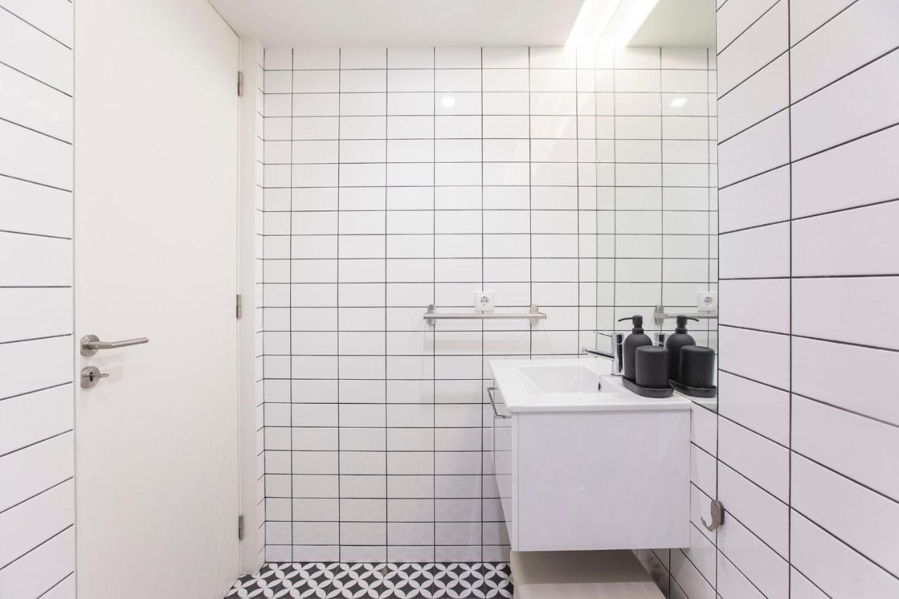 Modern 2Br Duplex Downtown By Art District By Lovelystay Porto Exterior photo